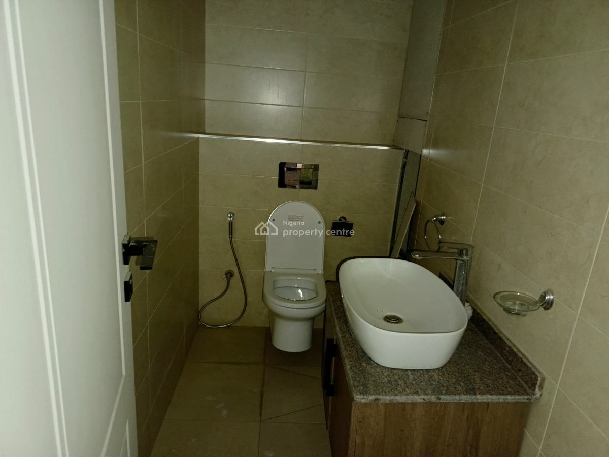 Massive Luxury 3 Bedroom with Bq, Utako Main, Utako, Abuja, Flat / Apartment for Rent