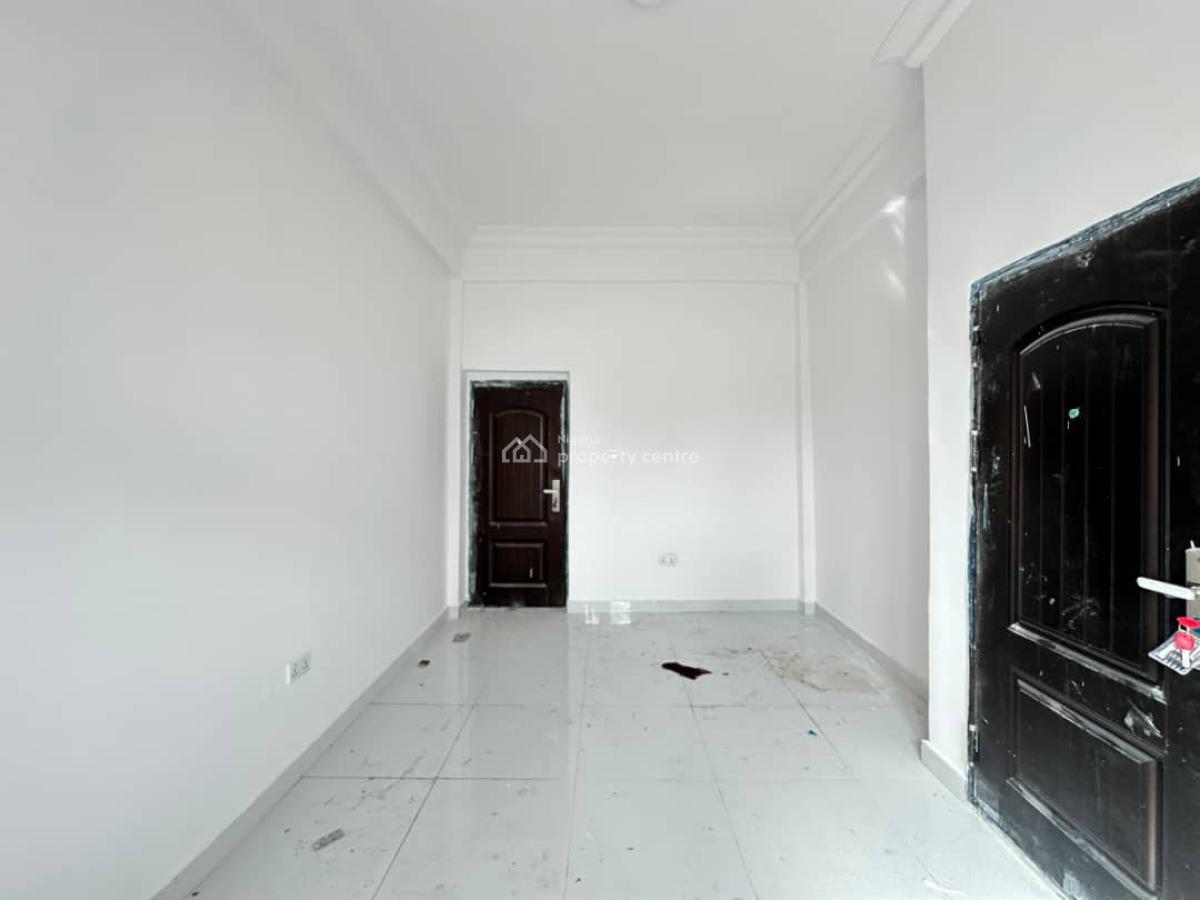 Standard Ensuit 3 Bedroom Apt, Eleganza Garden Est Ajah, Vgc, Lekki, Lagos, Flat / Apartment for Rent