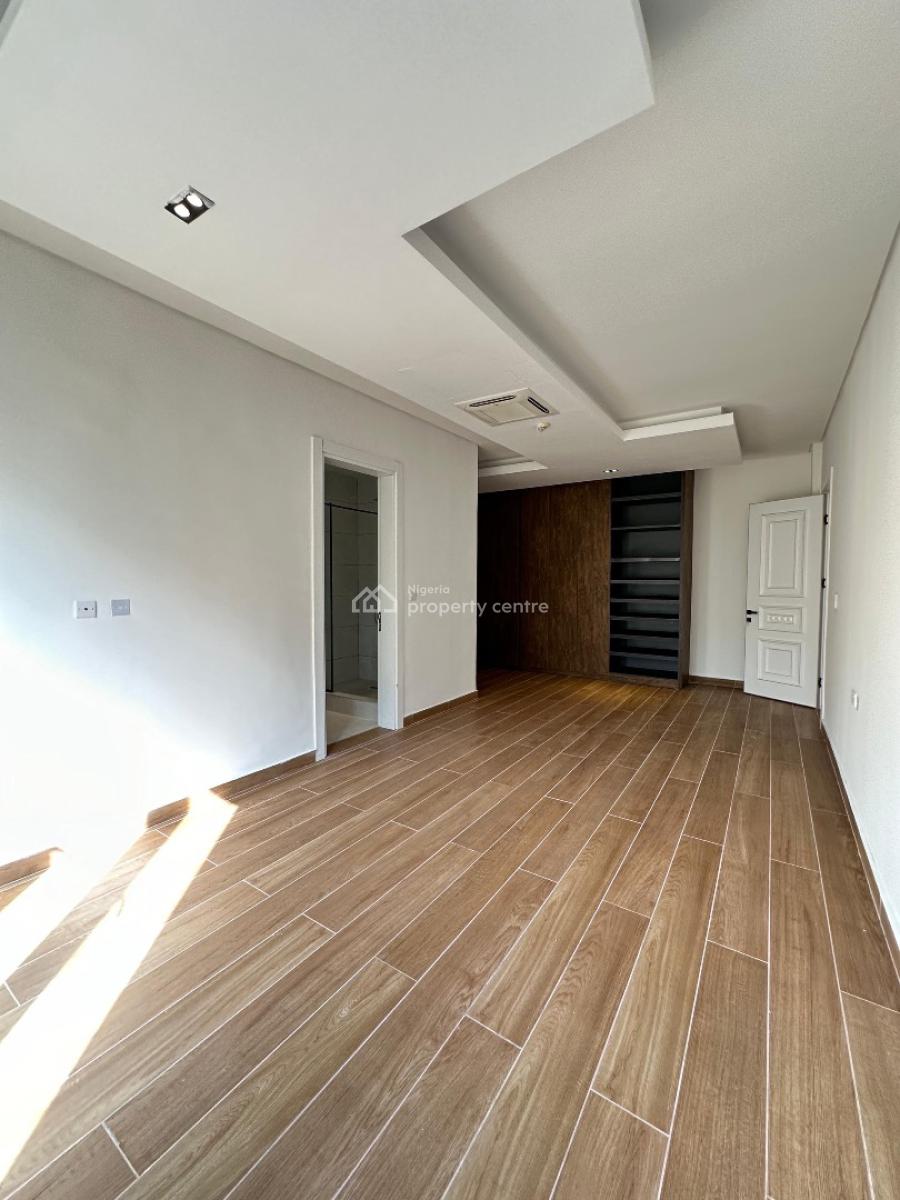 Exquisitely Detailed 3bedroom Apartment with Pool & Elevator, Banana Island, Ikoyi, Lagos, Block of Flats for Sale