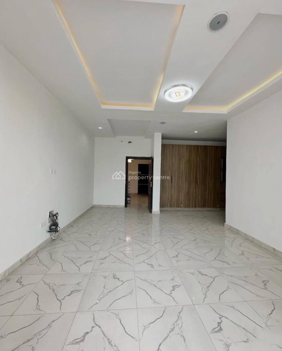 4 𝐁𝐄𝐃𝐑𝐎𝐎𝐌 𝐒𝐄𝐌𝐈 𝐃𝐄𝐓𝐀𝐂𝐇𝐄𝐃 𝐃𝐔𝐏𝐋𝐄𝐗 𝐖𝐈𝐓𝐇, Chevron, Lekki, Lagos, Semi-detached Duplex for Rent