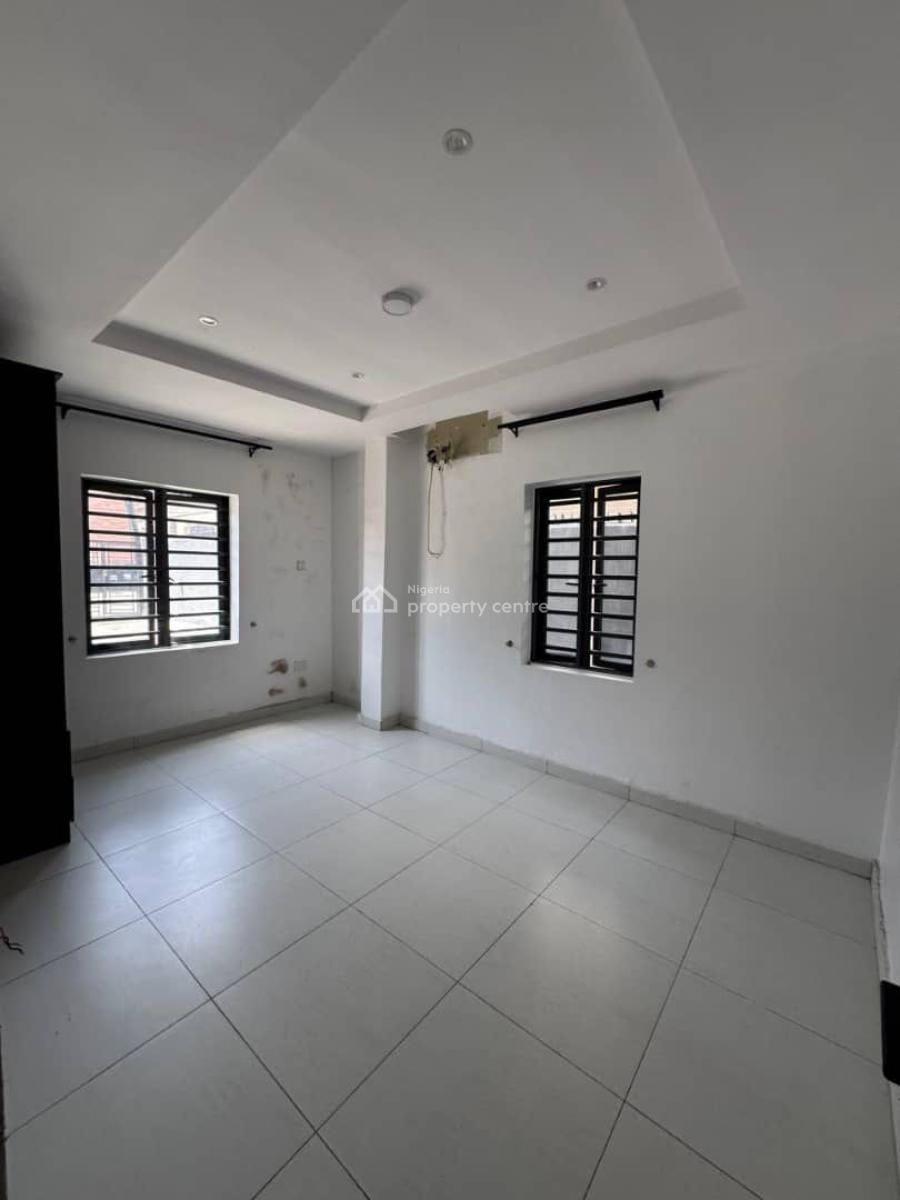 𝐁𝐄𝐀𝐔𝐓𝐈𝐅𝐔𝐋 2 𝐁𝐄𝐃𝐑𝐎𝐎𝐌 𝐀𝐏𝐀𝐑𝐓𝐌𝐄𝐍𝐓 𝐔𝐏, Agungi, Lekki, Lagos, Flat / Apartment for Rent