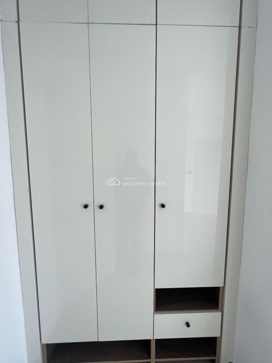Luxury Built 3-bedroom Apartment with Swimming Pool, Gym, Lekki Phase 1, Lekki, Lagos, Block of Flats for Sale