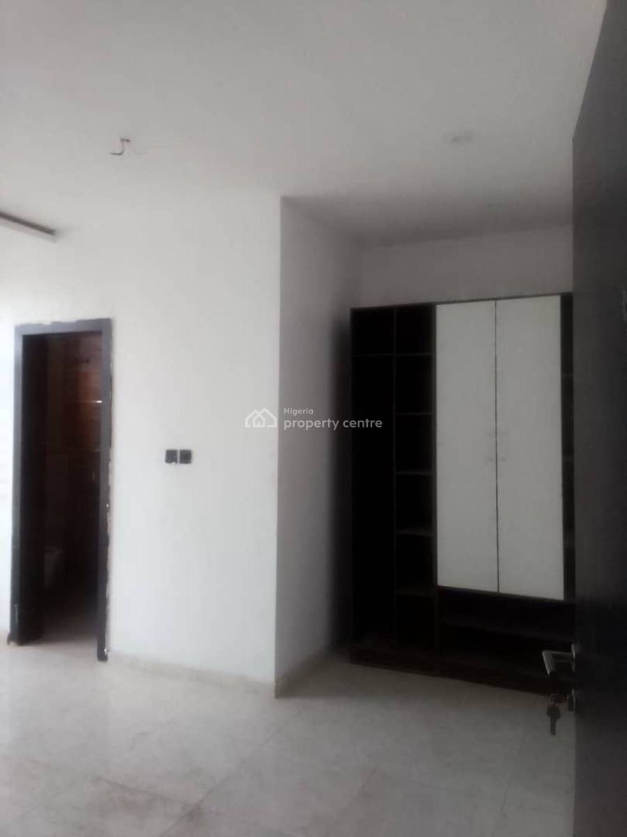 Brand New 6 Units of 3 Bedroom, Periwinkle Estate, Lekki Phase 1, Lekki, Lagos, Flat / Apartment for Sale