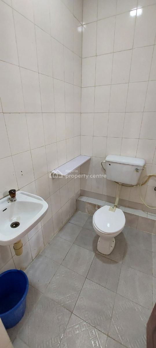 Well Maintained 2 Bedroom Terrace Duplex, Bera Estate, Chevron Drive, Lekki, Lagos, Terraced Duplex for Rent