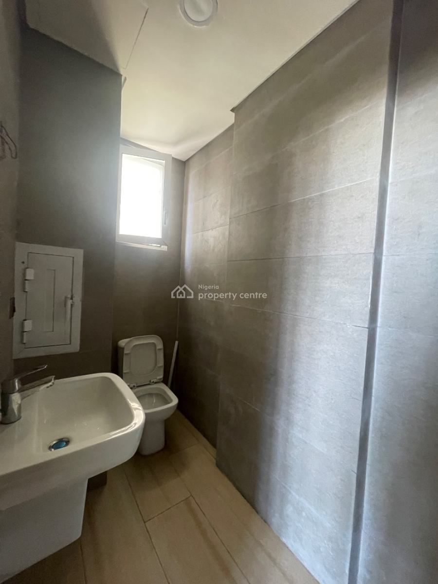 Exclusively Built 3 Bedroom Apartment with Elevator, Pool and Gym, Victoria Island (vi), Lagos, Flat / Apartment for Rent