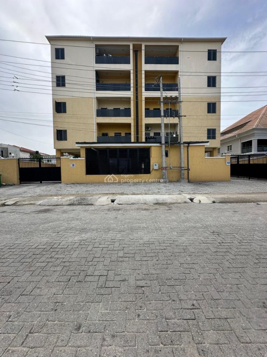 Beautifully Built 2 Bedroom Apartment with Pool & Elevator, Lekki Phase 1, Lekki, Lagos, Flat / Apartment for Sale