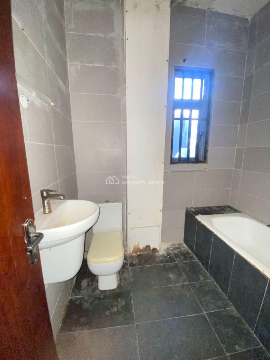Spacious 3 Bedroom Apartment, Osapa, Lekki, Lagos, Flat / Apartment for Rent
