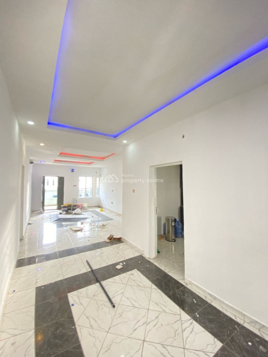 Spacious 2 Bedroom Apartment, Osapa, Lekki, Lagos, Flat / Apartment for Rent