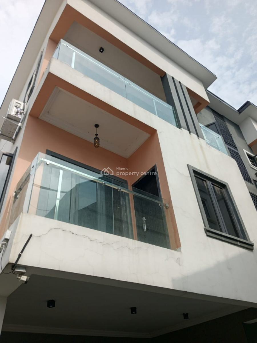 4 Bedroom Semi-detached Duplex in an Estate, Ologolo, Lekki, Lagos, Semi-detached Duplex for Rent