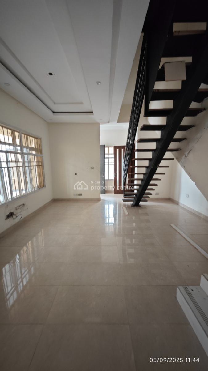 Serviced 2 Bedroom Duplex in Oniru Estate: a Prime Opportunity, Off Palace Road, Oniru, Victoria Island (vi), Lagos, Semi-detached Duplex for Rent