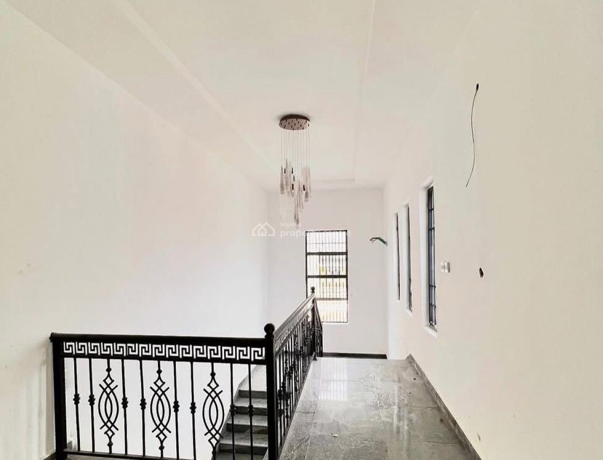 7 Bedroom Detached Duplex with Bq, Guzape District, Abuja, Detached Duplex for Sale