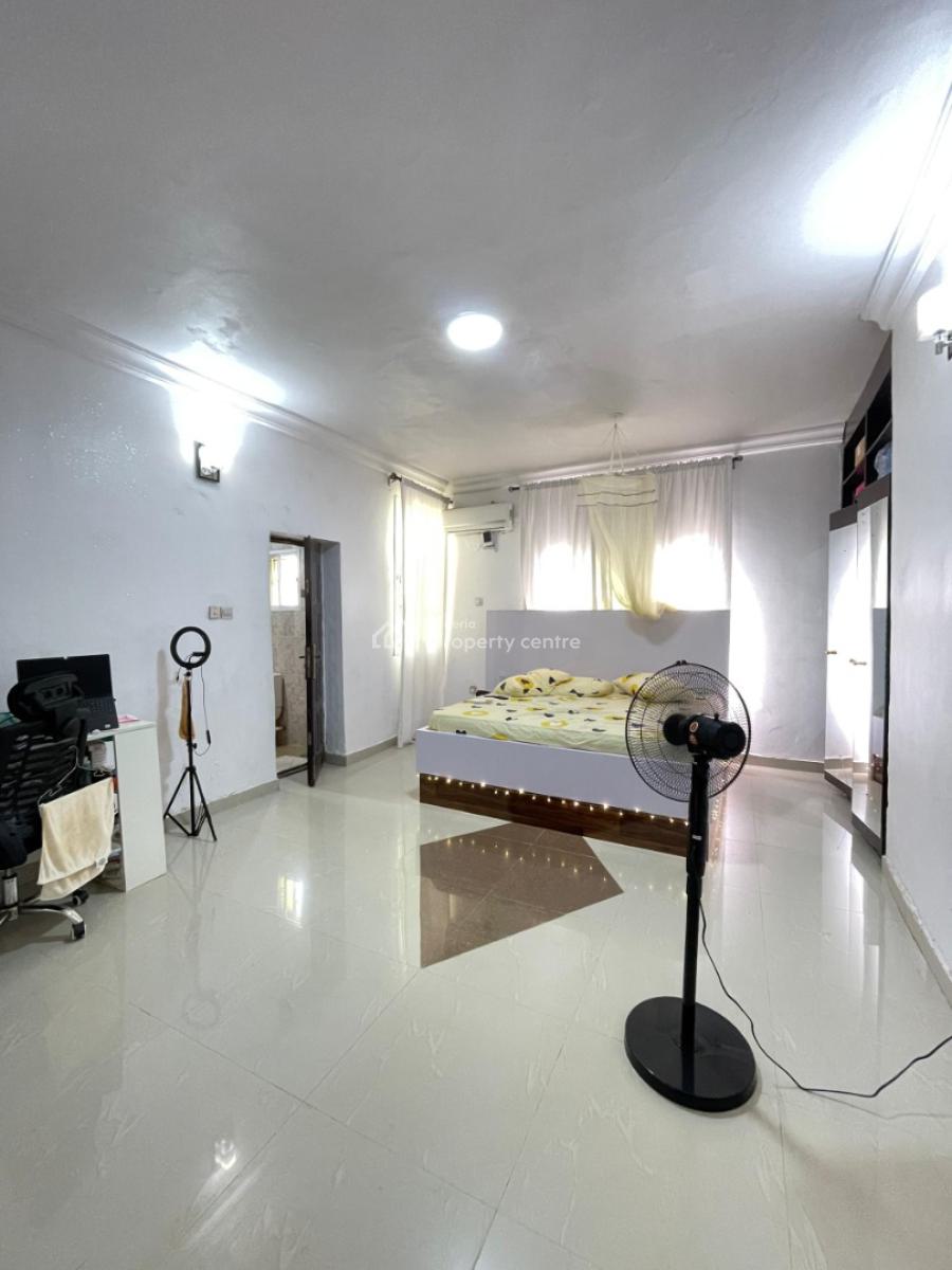 Nice Spacious 3 Bedrooms Blocks of Flats, in a Secured Neighborhood, Ikate, Lekki, Lagos, Block of Flats for Sale