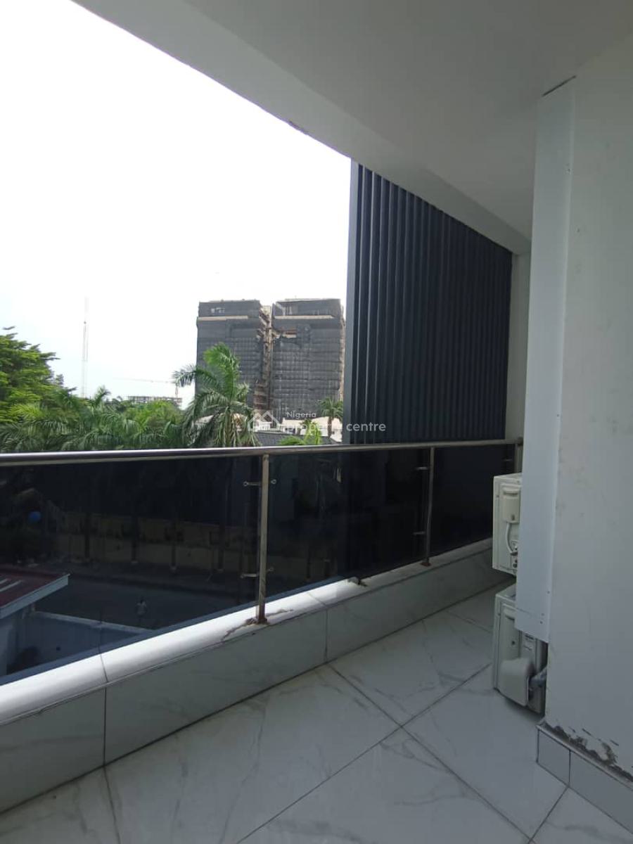 3 Bedroom Flat with Bq in a Secured Estate, Ikoyi, Lagos, Flat / Apartment for Rent