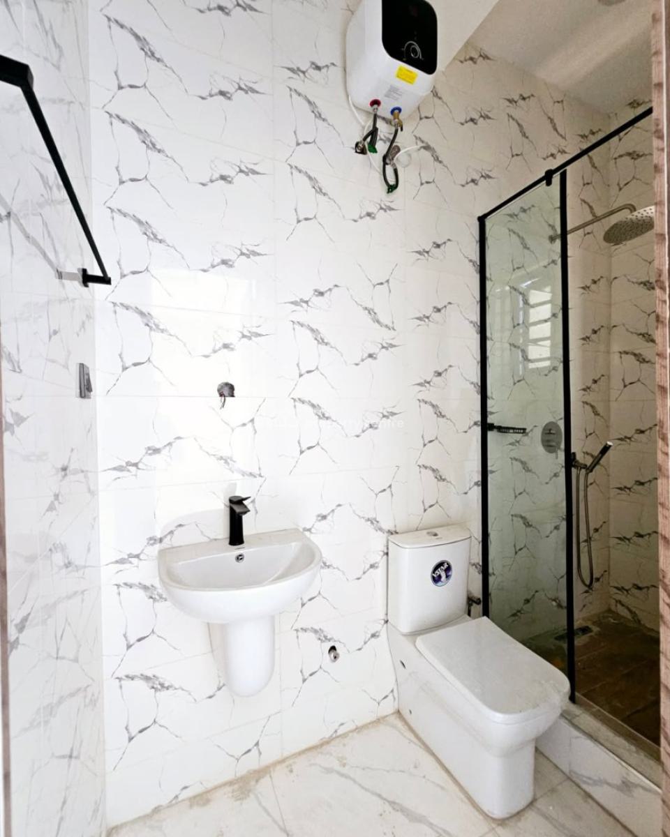 2 & 3 Bed Apartment, Lekki Phase 1, Lekki, Lagos, Flat / Apartment for Sale