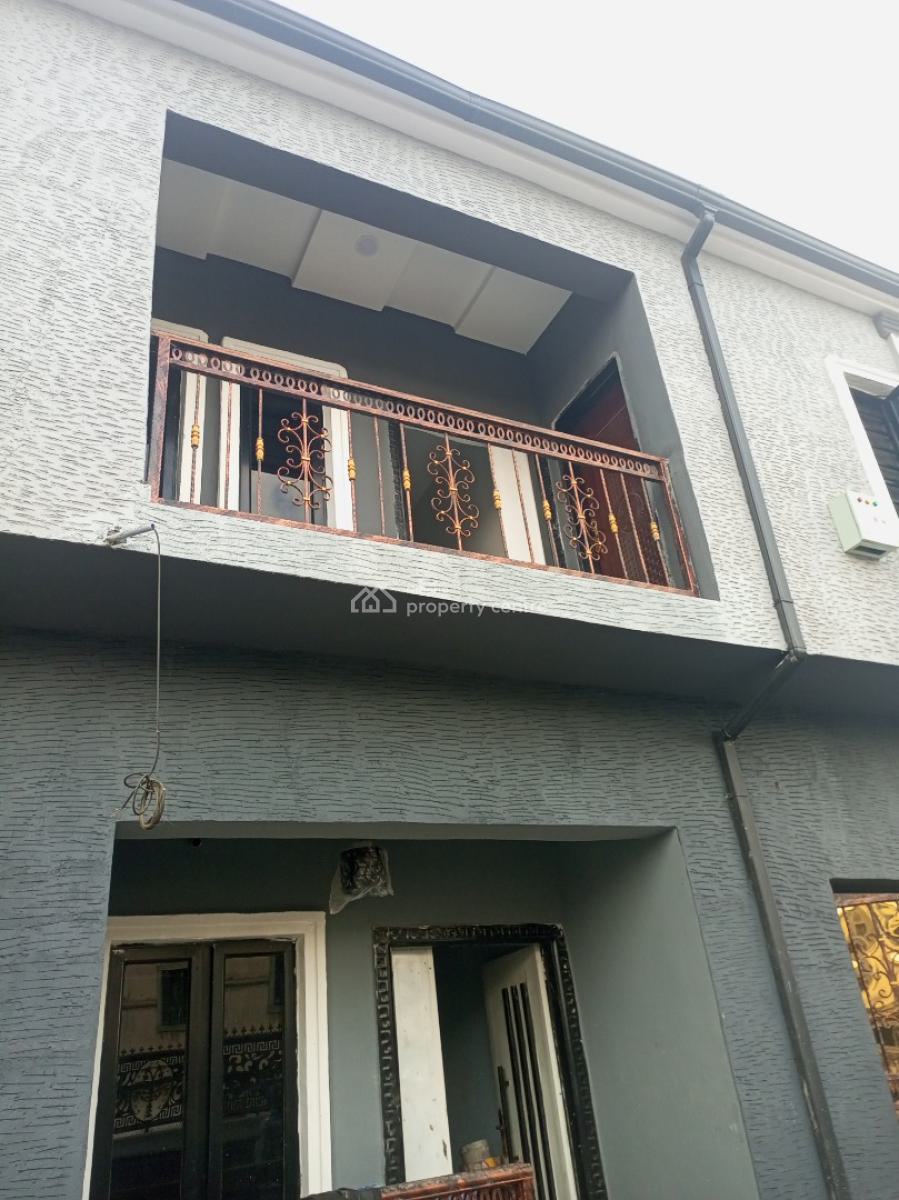 Newly Built 2 Bedroom, Divine Avenue Bucknor, Isolo, Lagos, Flat / Apartment for Rent