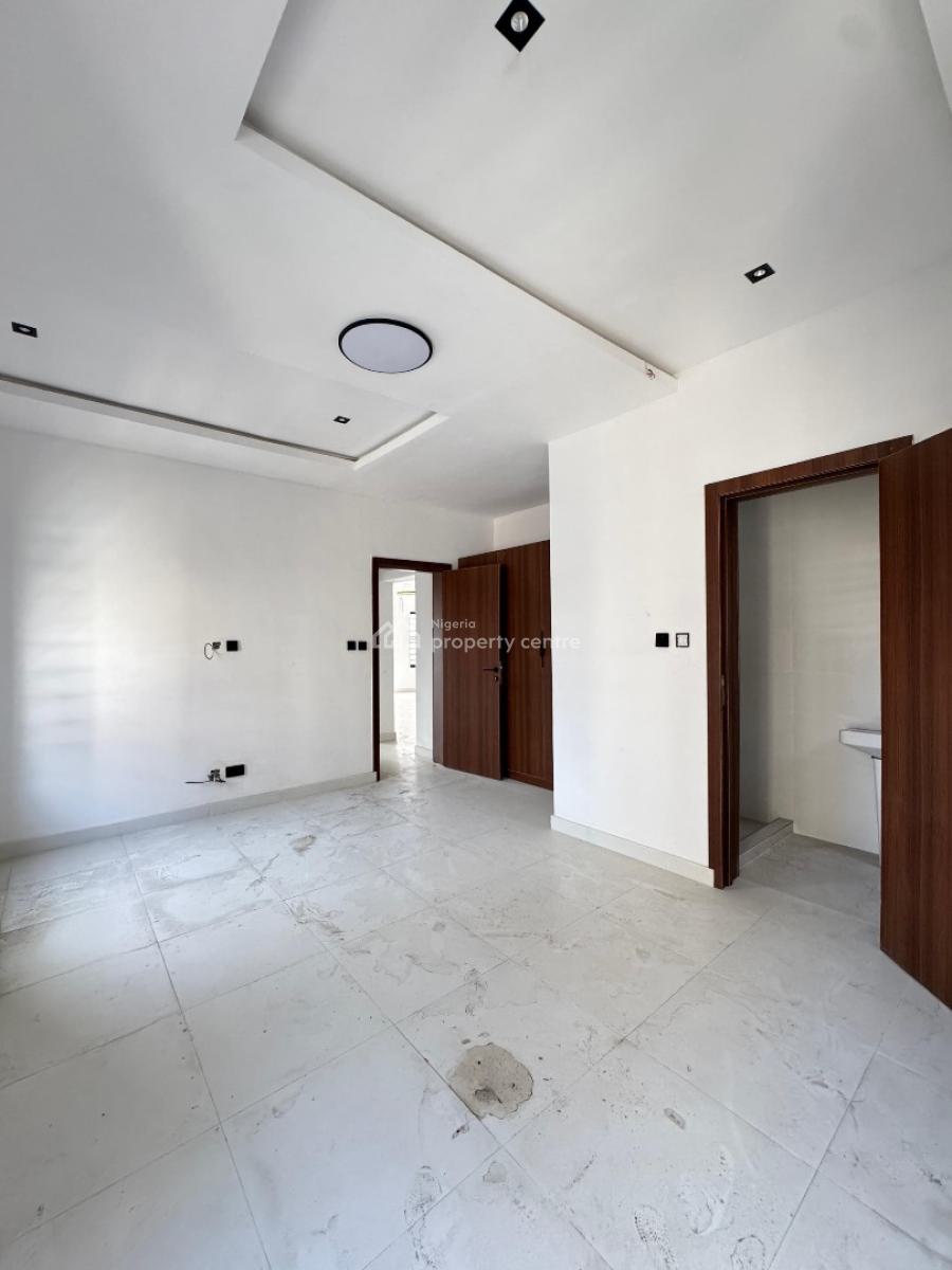 Luxurious 3 Bedroom Apartment, Lekki Phase 1, Lekki, Lagos, Flat / Apartment for Sale