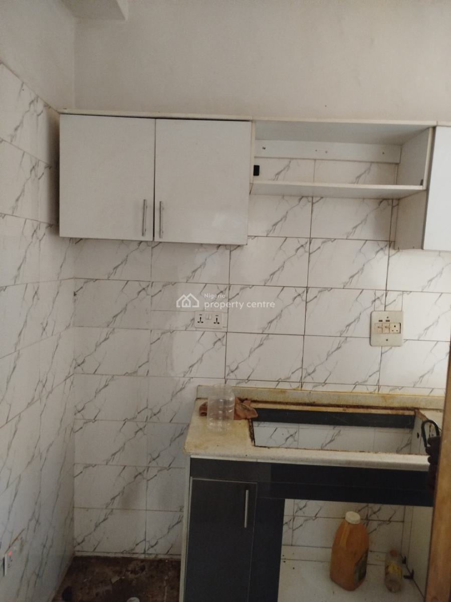 Two Bedroom Apartment, Off Amino Kano Crescent, Wuse 2, Abuja, Flat / Apartment for Rent