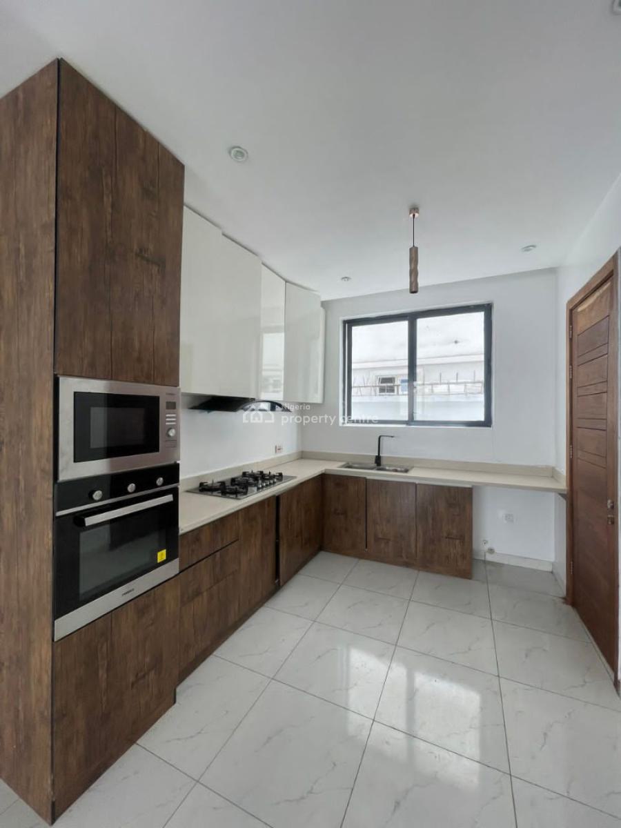 Beautiful 2 Bedroom Apartment, Agungi, Lekki Phase 1, Lekki, Lagos, House for Sale