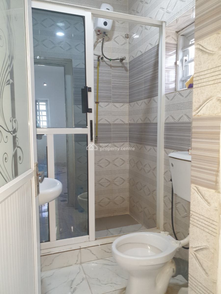 Spacious Service 2bedroom Osapa, Osapa London, Lekki, Lagos, Flat / Apartment for Rent