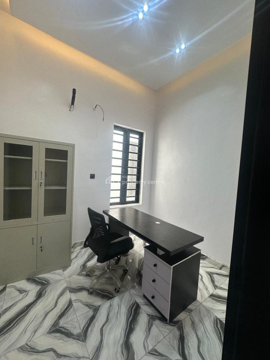Well Placed  5 Bed  Fully Detached  Duplex with a Pool, Ajah, Lagos, Detached Duplex for Sale