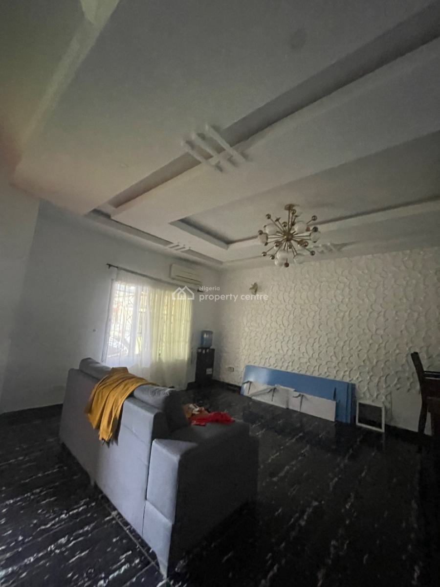 Fully Serviced Room Downstairs with Shared Kitchen, Chevron Paradise 2 Estate, Lekki Expressway, Lekki, Lagos, Flat / Apartment for Rent