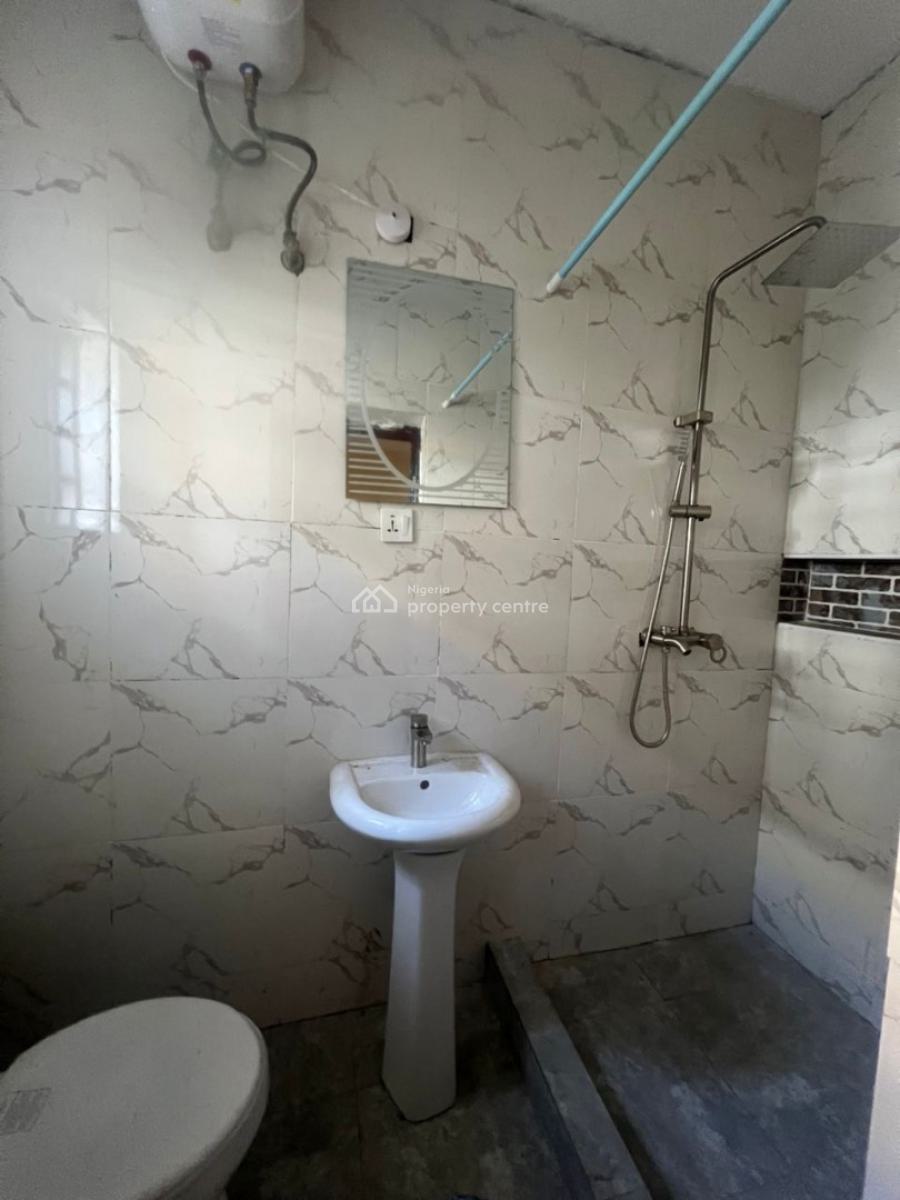 Spacious 2 Bedroom Apartment, Sunview Estate, Sangotedo, Ajah, Lagos, Flat / Apartment for Rent