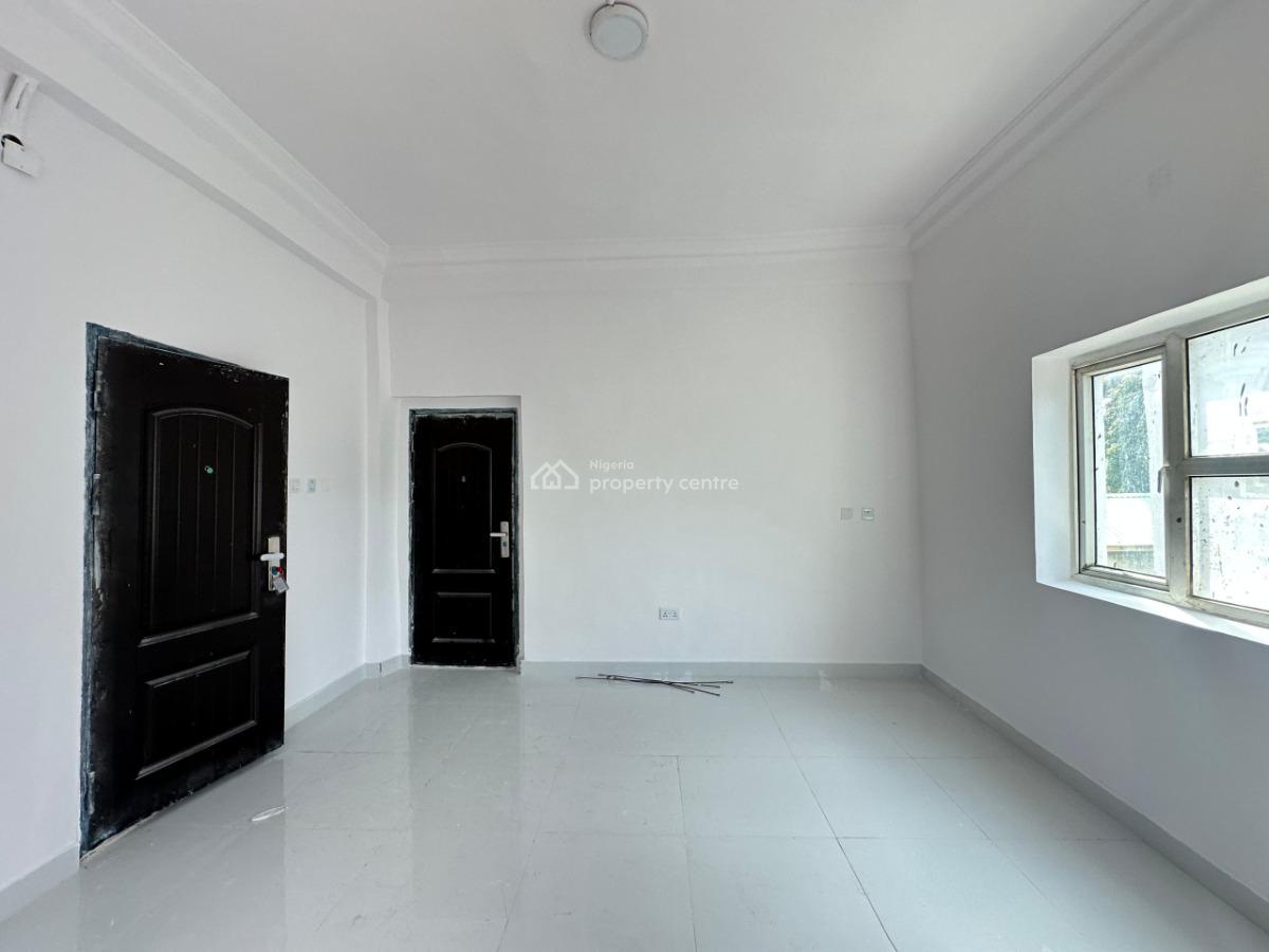 3 Bedroom Flat on The Middle Floor, Eleganza Gardens Estate, Ikota, Lekki, Lagos, Flat / Apartment for Rent