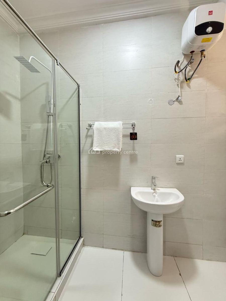 Luxury 1-bedroom Apartment in a Secured and Serene Estate Atosapa Lo, Osapa, Lekki, Lagos, Flat / Apartment Short Let