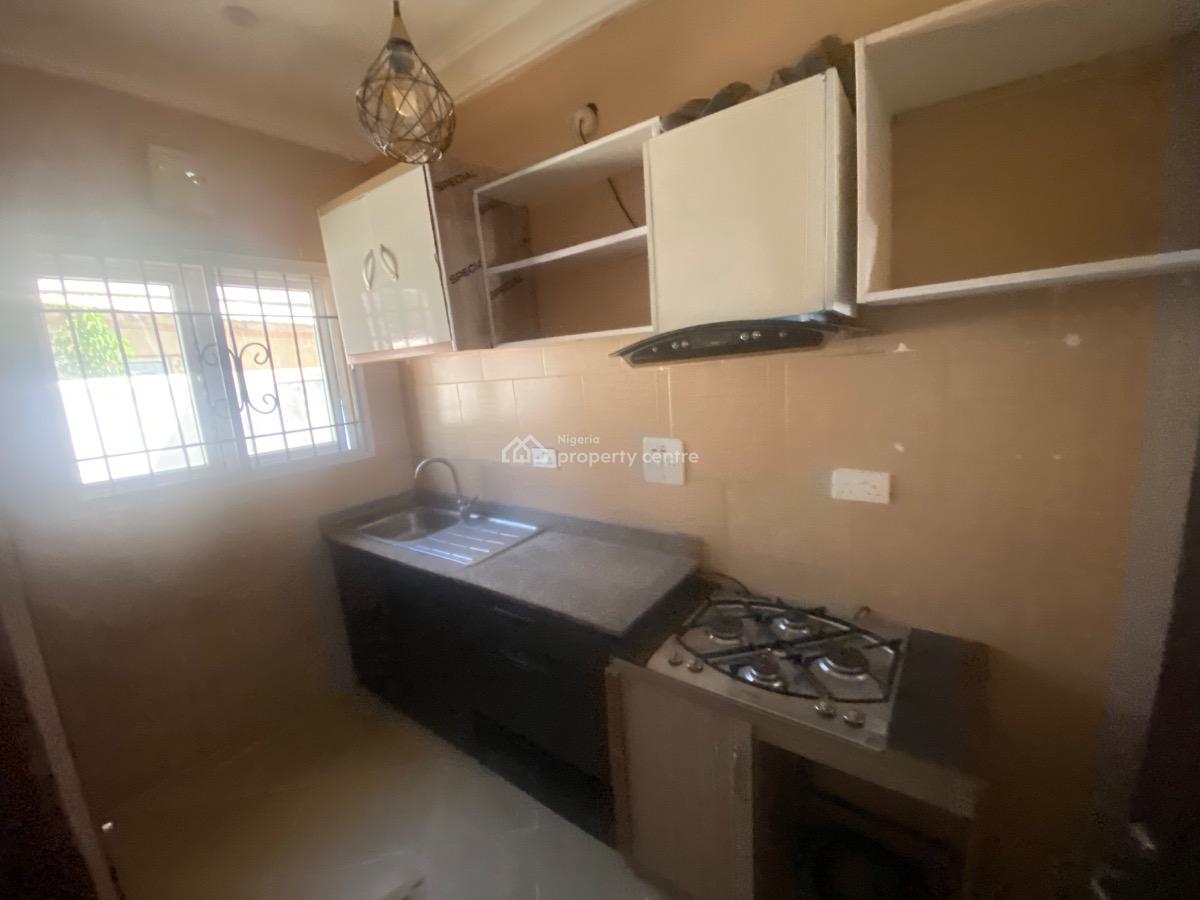 2 Bedroom Furnished Terrace Building, Southpointe Orchid Road, Lafiaji, Lekki, Lagos, Terraced Bungalow for Sale