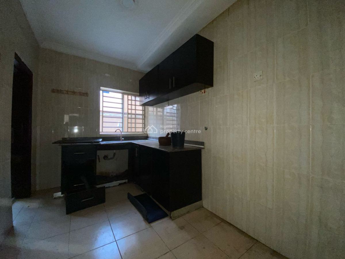 3 Bedroom Flat Harmony Estate, Really Spacious & Serene Constant Light, Gra Phase 1, Magodo, Lagos, Flat / Apartment for Rent