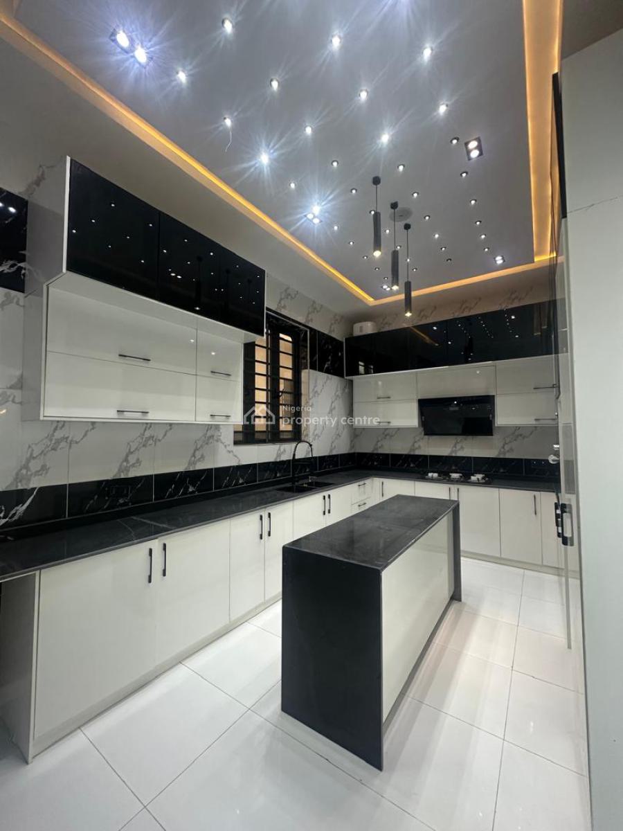 5 Bed  Fully Detached  Duplex with a Pool, Ajah, Lagos, Detached Duplex for Sale