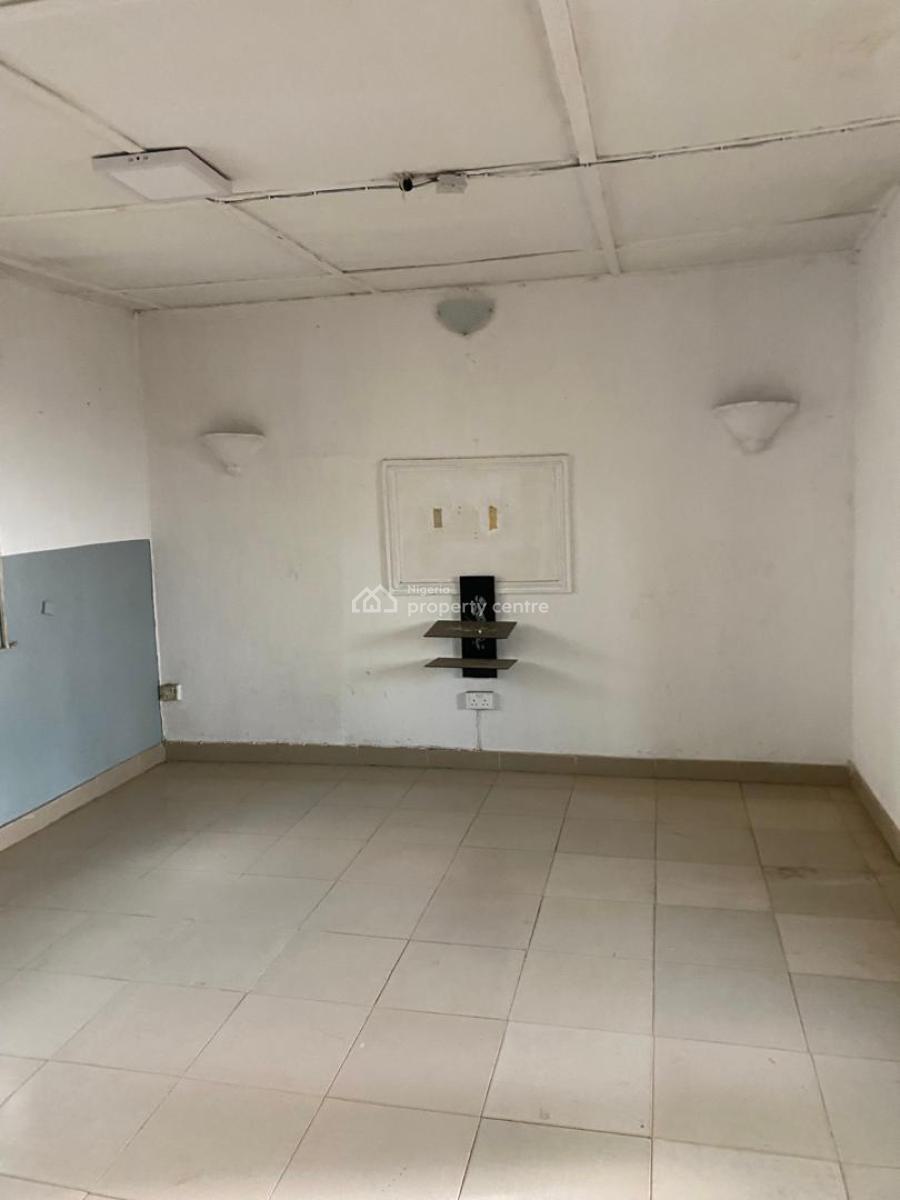 Clean & Decent 2 Bedroom Flat, Back of School, Olowora, Olowora, Magodo, Lagos, Flat / Apartment for Rent