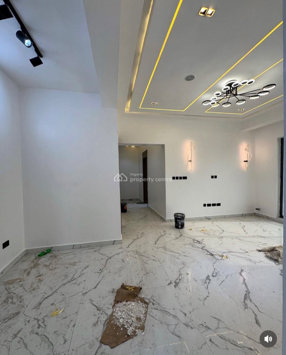Luxury 2 Bedroom Apartment, Lekki Phase 1, Lekki, Lagos, Flat / Apartment for Sale