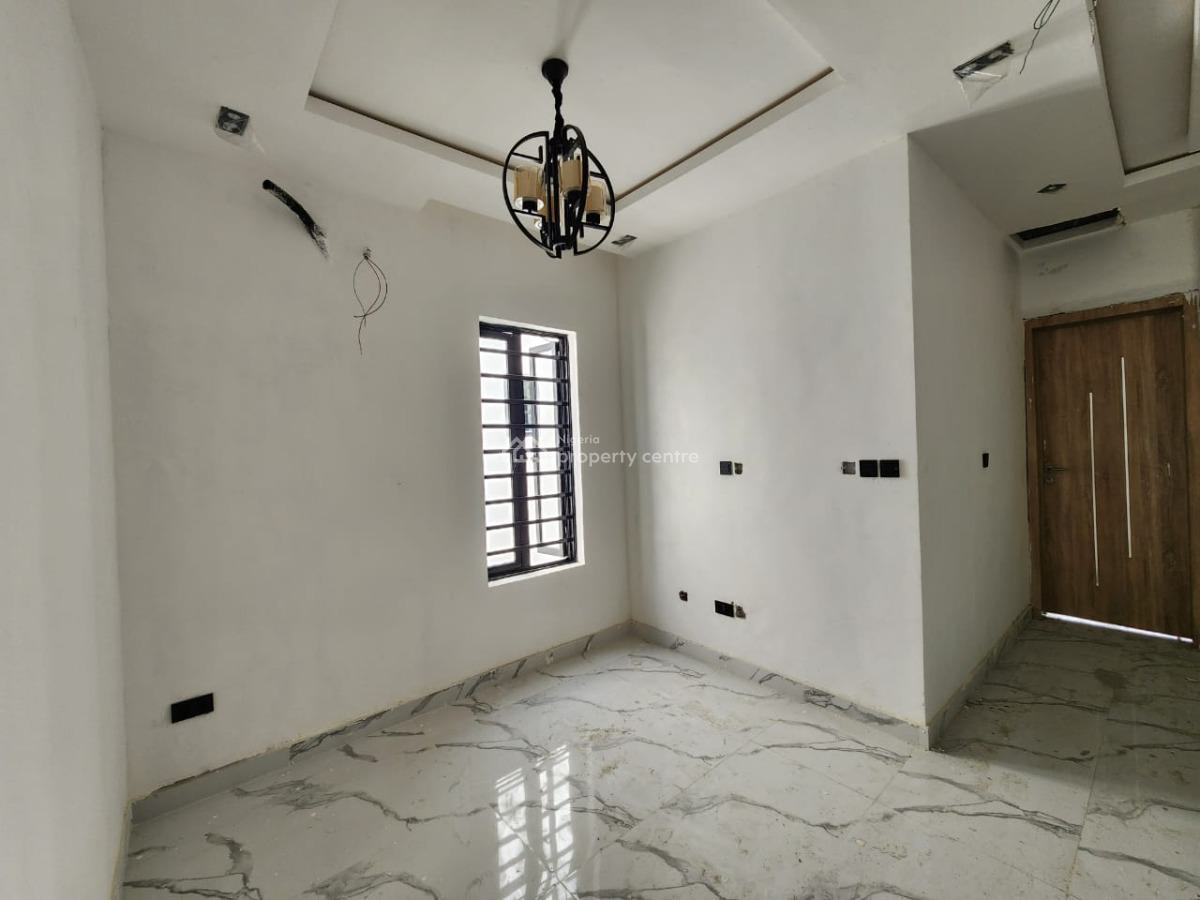 Exquisitely Carved 4 Bedroom Semi-detached Duplex with Bq*️, Jakande, Lekki, Lagos, Semi-detached Duplex for Sale