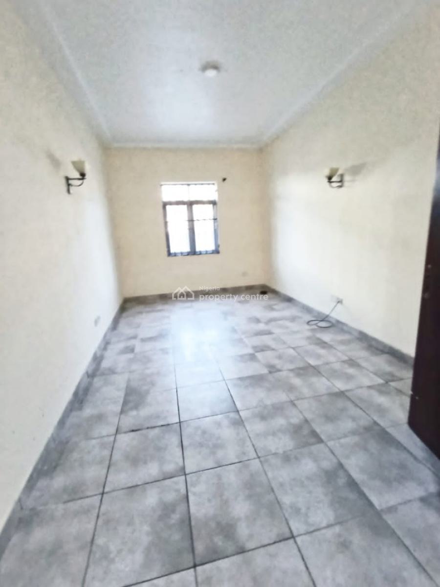 Spacious Ground Floor 3 Bedroom Flat, Osapa, Lekki, Lagos, Flat / Apartment for Rent