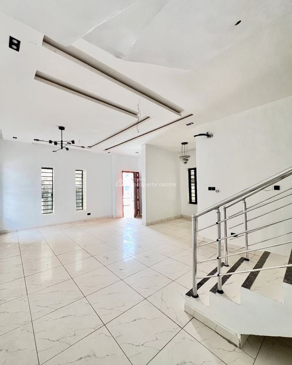 a Nice Family Oriented Home! 5 Bedroom Duplex and a Maid Room, Orchid Road, Lekki Phase 2, Lekki, Lagos, House for Sale