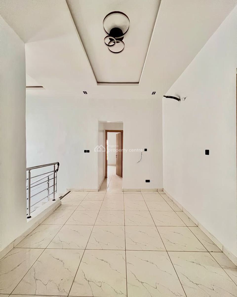 a Nice Family Oriented Home! 5 Bedroom Duplex and a Maid Room, Orchid Road, Lekki Phase 2, Lekki, Lagos, House for Sale