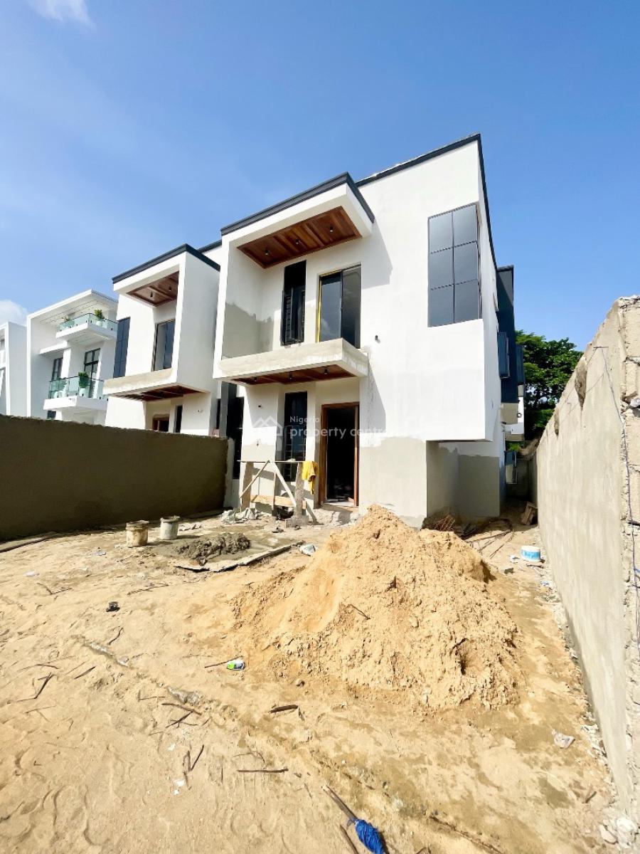 *modestly Finished Luxury 4 Bed Semi- Detached Duplex with Bq*  -, Chevron, Lekki, Lagos, Semi-detached Duplex for Sale