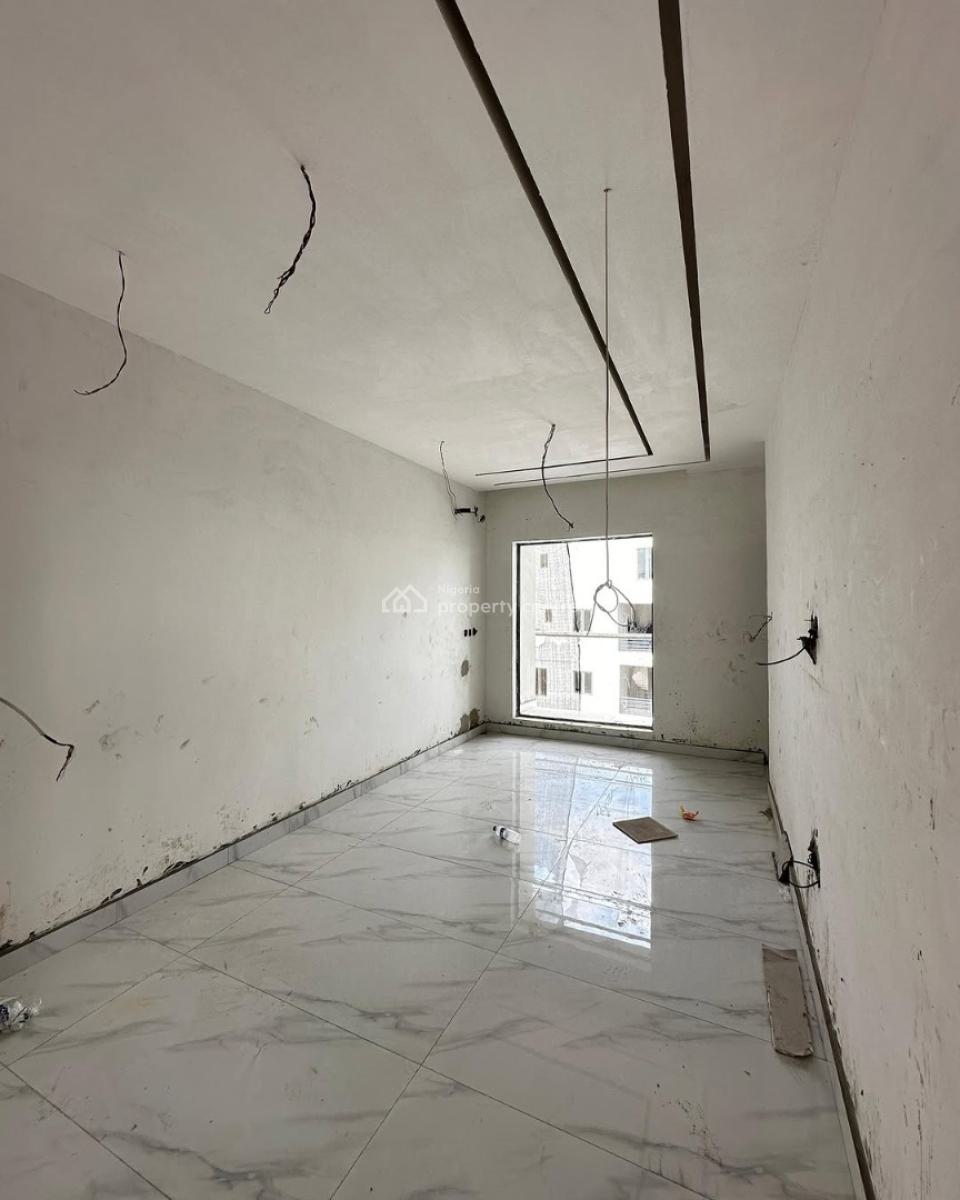 2 Bedroom Apartment with Large Bq, Lekki Phase 1, Lekki, Lagos, Block of Flats for Sale