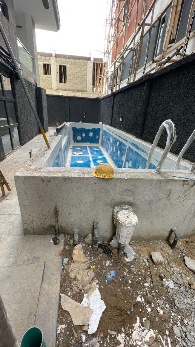 2 Bedroom Maisonette Plus Bq, Lekki Phase 1, Lekki, Lagos, Flat / Apartment for Sale