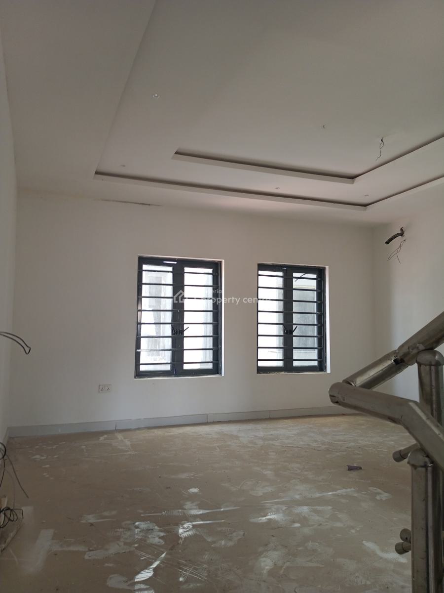 Luxury 3 Bedroom in a Very Secure Estate, Ocean Breeze Estate, Ologolo, Lekki, Lagos, Terraced Duplex for Sale
