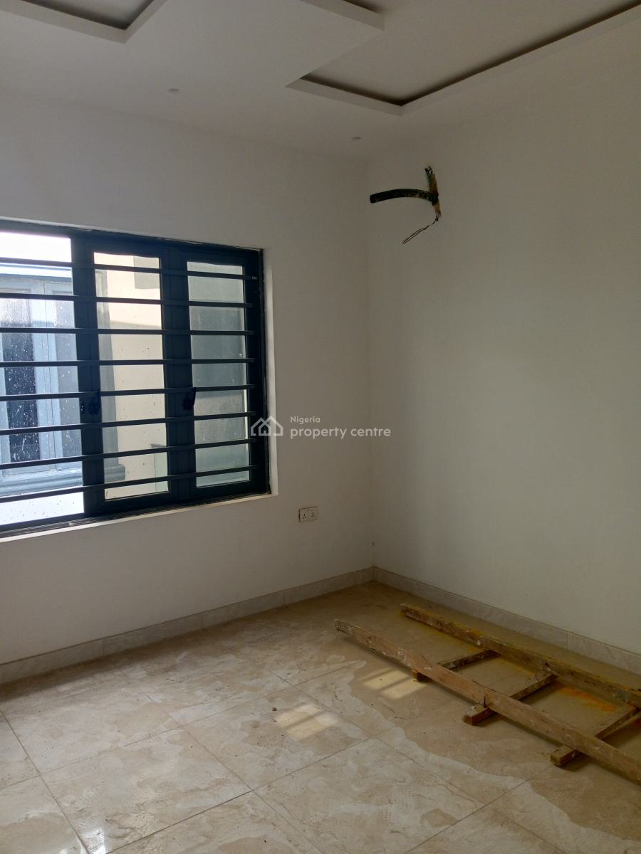 Luxury 3 Bedroom in a Very Secure Estate, Ocean Breeze Estate, Ologolo, Lekki, Lagos, Terraced Duplex for Sale