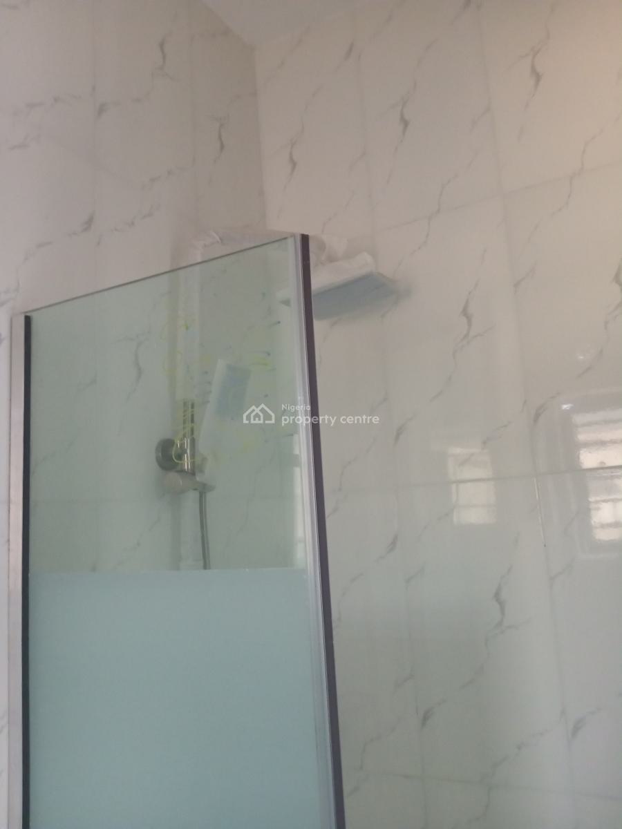 Luxury 3 Bedroom in a Very Secure Estate, Ocean Breeze Estate, Ologolo, Lekki, Lagos, Terraced Duplex for Sale