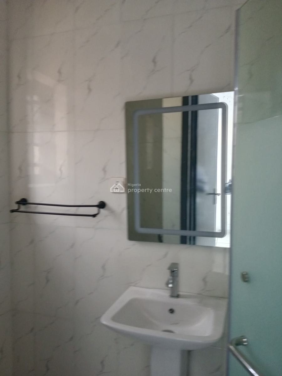 Luxury 3 Bedroom in a Very Secure Estate, Ocean Breeze Estate, Ologolo, Lekki, Lagos, Terraced Duplex for Sale