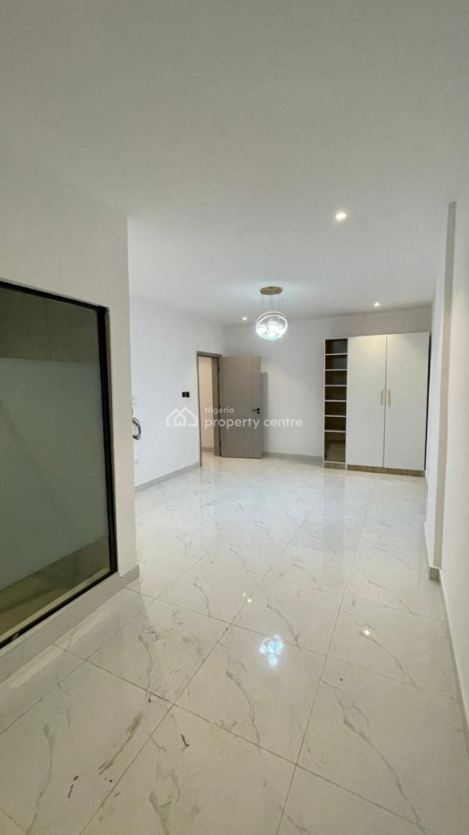 2 Bedroom Maisonette Plus Bq, Lekki Phase 1, Lekki, Lagos, Flat / Apartment for Sale
