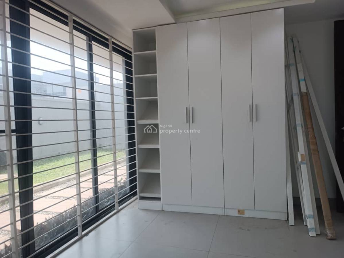 3 Bedroom Flat on The Ground Floor Without Bq, Lekki Phase 1, Lekki, Lagos, Flat / Apartment for Sale