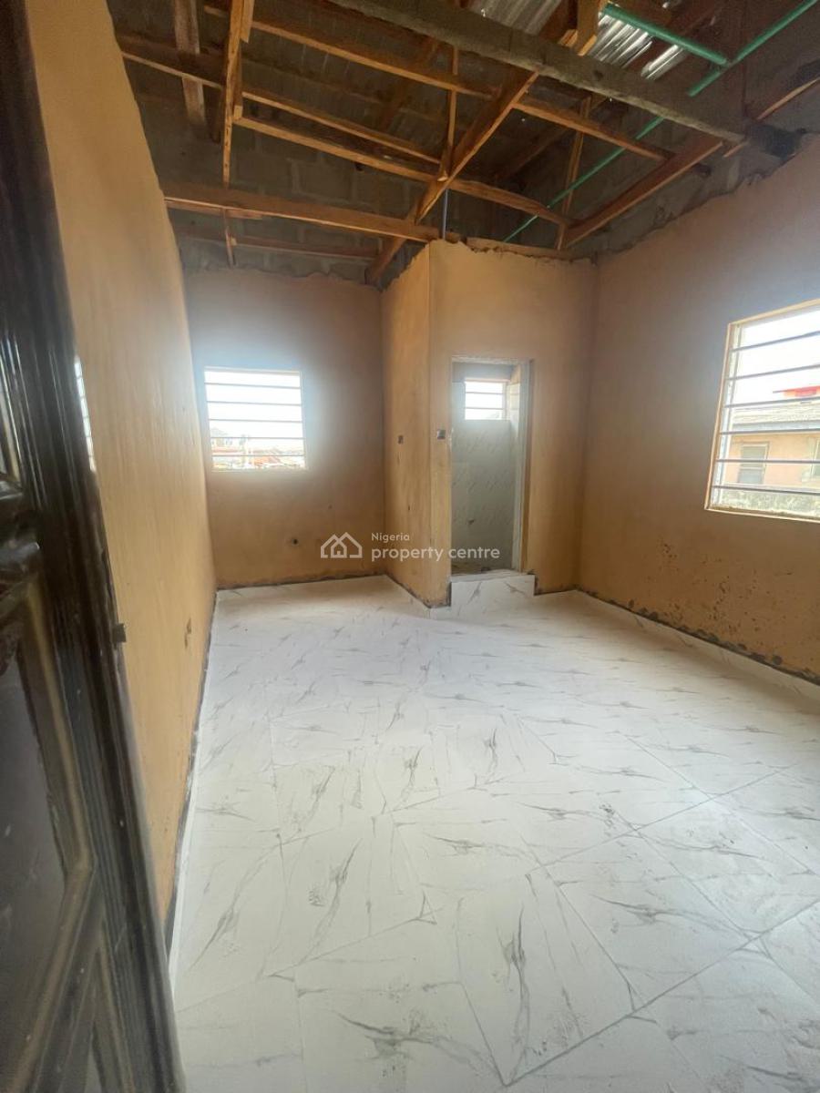 Luxury and Furnished Self Contained Apartment, Akilo Street Off Fetuga, Shomolu, Lagos, Self Contain (single Rooms) for Sale