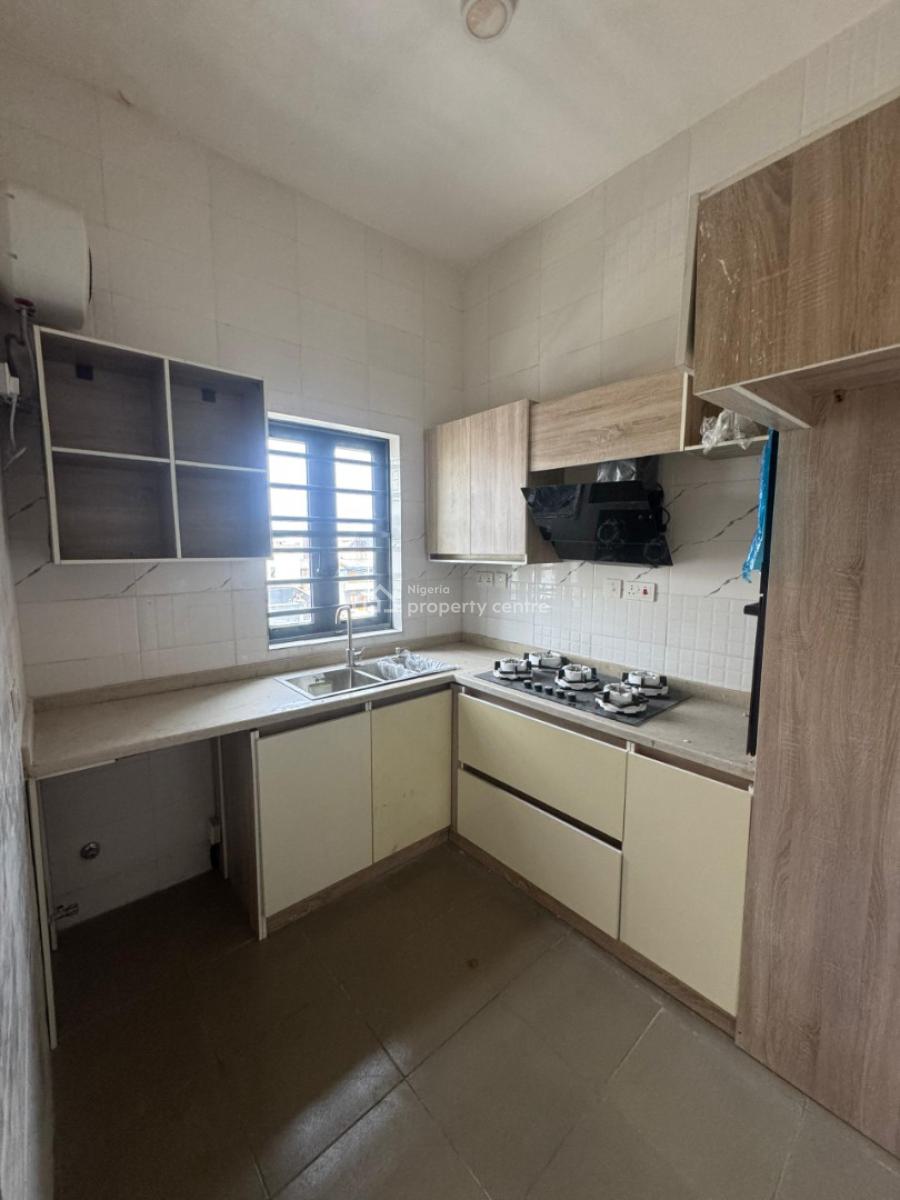 Newly Built with a Bq 3 Bedroom Apartment, Chevron Toll Gate, Lekki, Lagos, Flat / Apartment for Sale