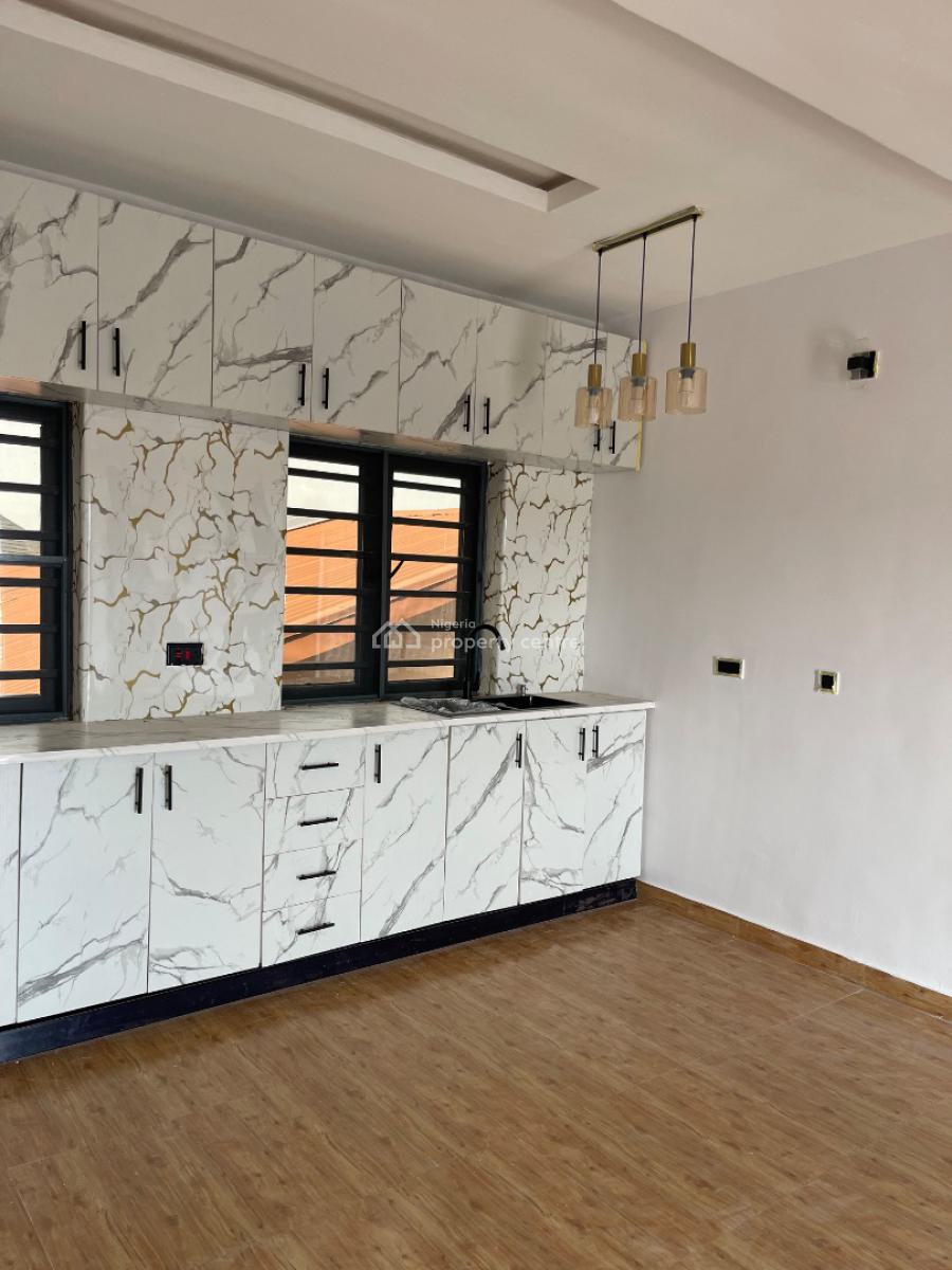 Tastefully Finished Brand New 2 Bedroom Apartment, Magodo Phase 1, Magodo, Lagos, Flat / Apartment for Sale
