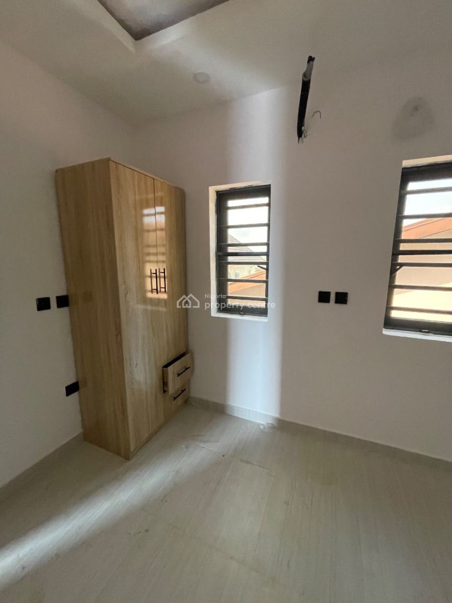 Tastefully Finished Brand New 2 Bedroom Apartment, Magodo Phase 1, Magodo, Lagos, Flat / Apartment for Sale